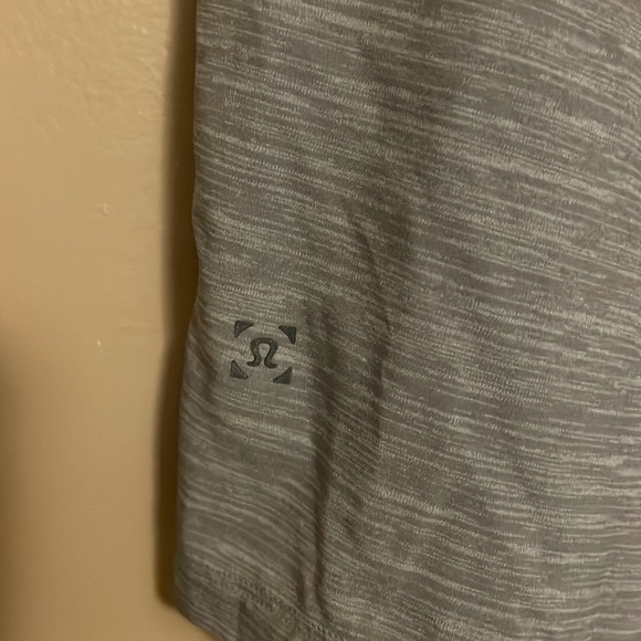 Men’s Lululemon shorts size xl - Picture 2 of 4